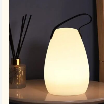 Lampe de table rechargeable moderne
